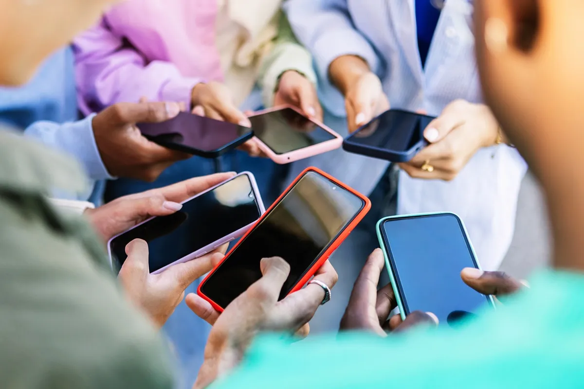 Proibição de celulares nas escolas: impactos da medida em São Paulo